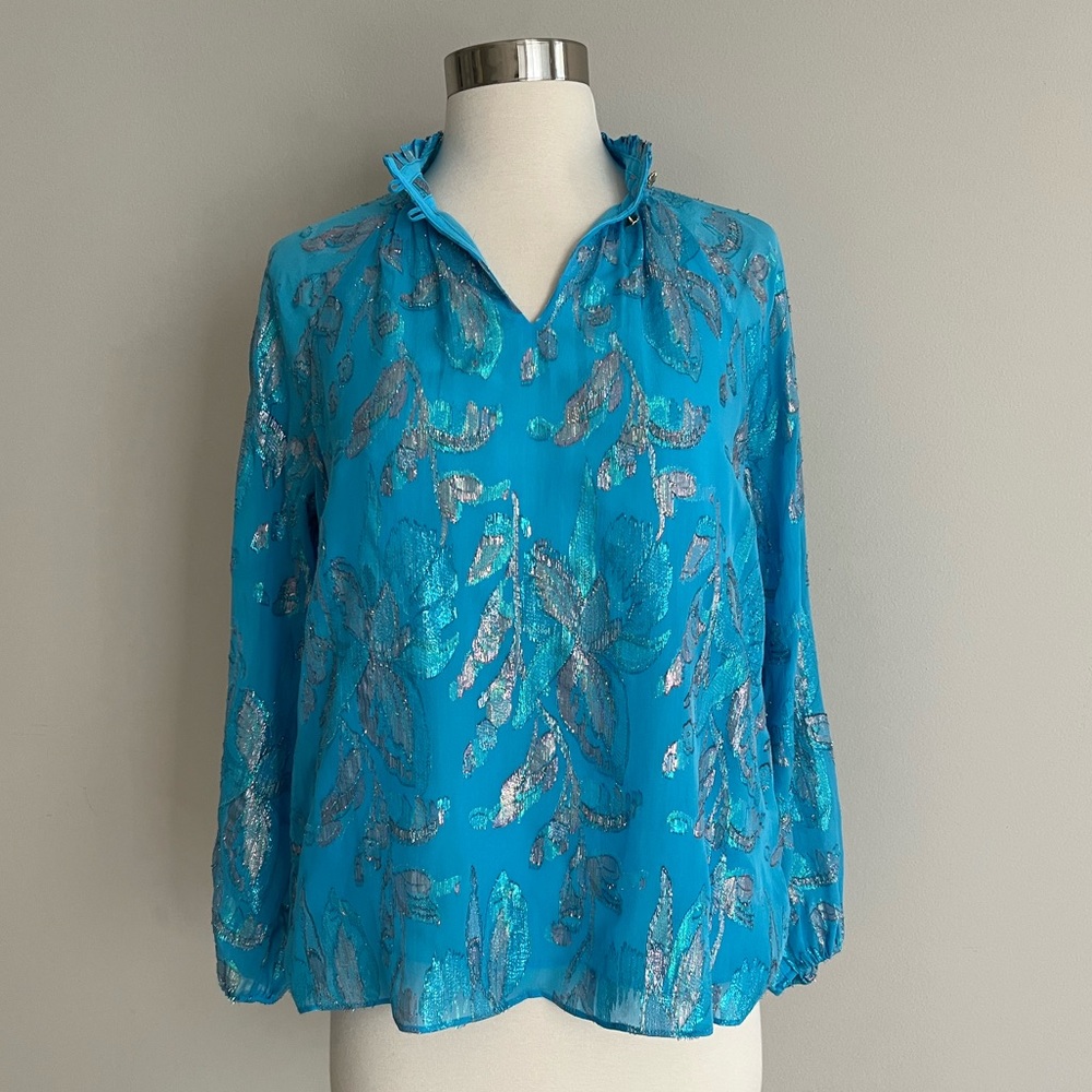 Lilly Pulitzer Blue Iridescent Galiana Ocean Breeze Top Size XS - Picture 3 of 7